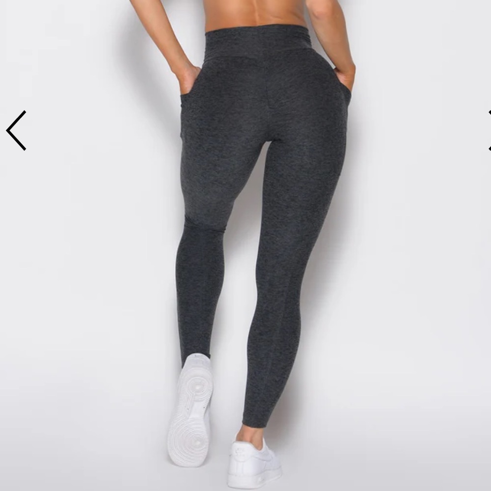 Bombshell Sportswear Curves Legging